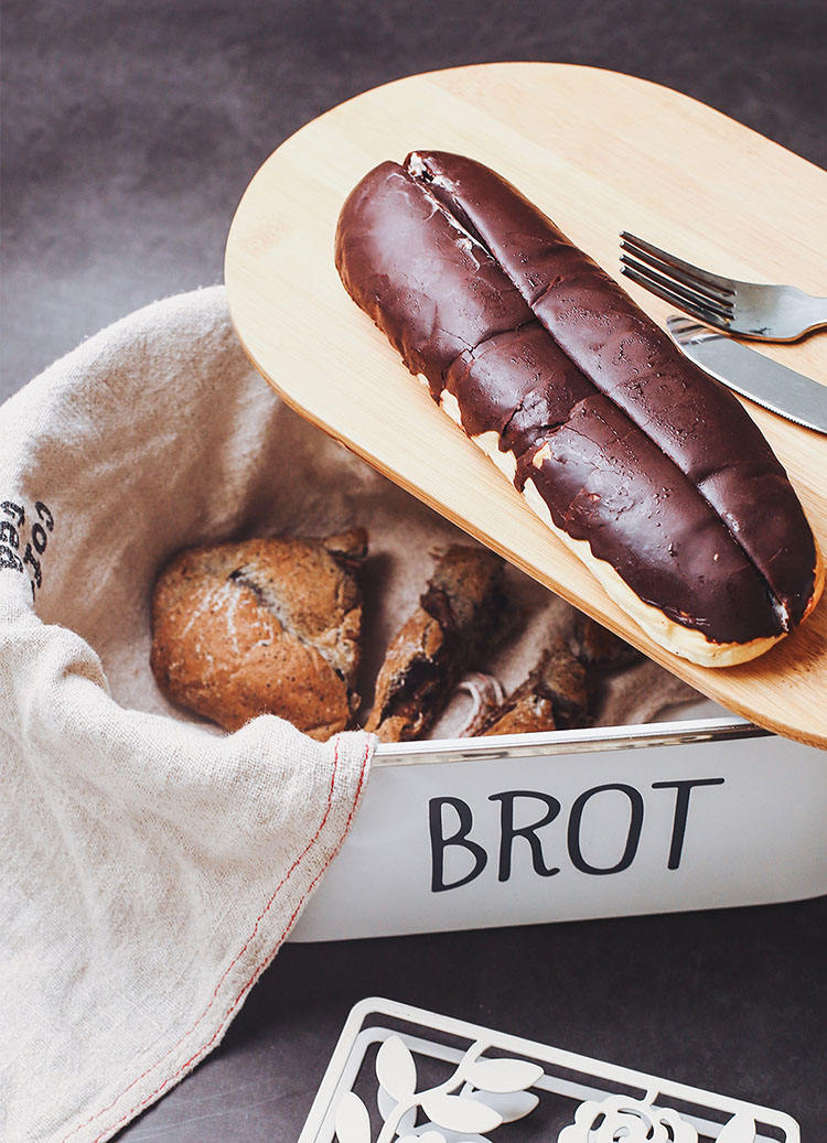 bread bin