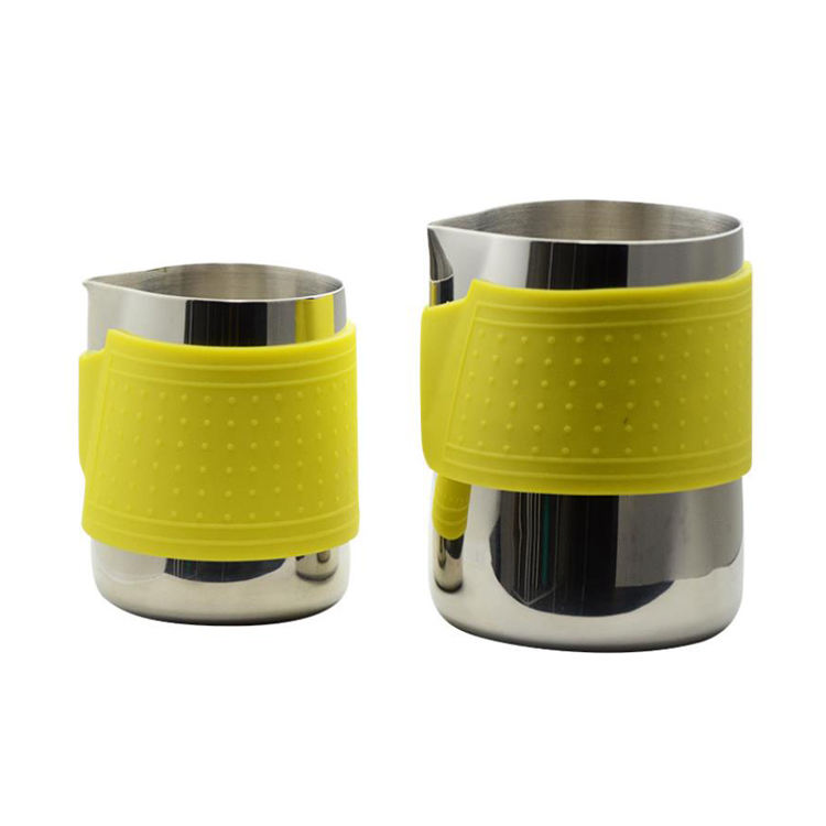 Milk Frothing Pitcher Stainless Steel Milk Steamer Jug Rounded Spout Heat Resistant Silicone Grip Pads Milk Jug