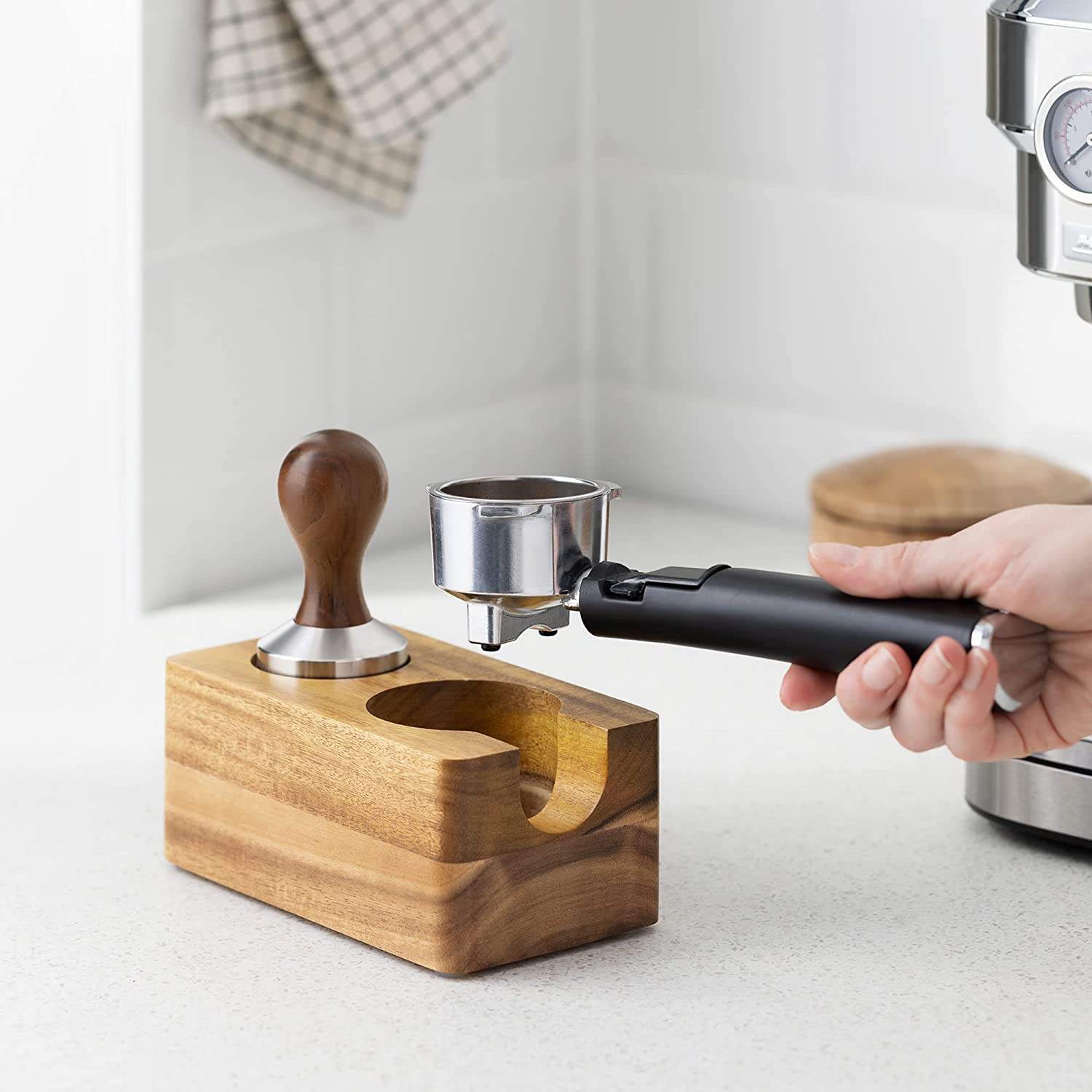 Wood Coffee Tamper Station - 51mm Tamper Holder for Espresso Machine Accessories - Wooden Portafilter Stand for Coffee Shop