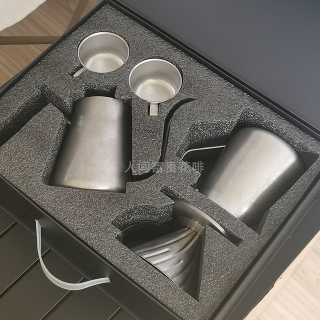 V60 Coffee Set Ceramic Burr Coffee Grinder Dripper Filter Kettle Travel Bag Gift Kit Barista Tools Espresso coffee Gift set