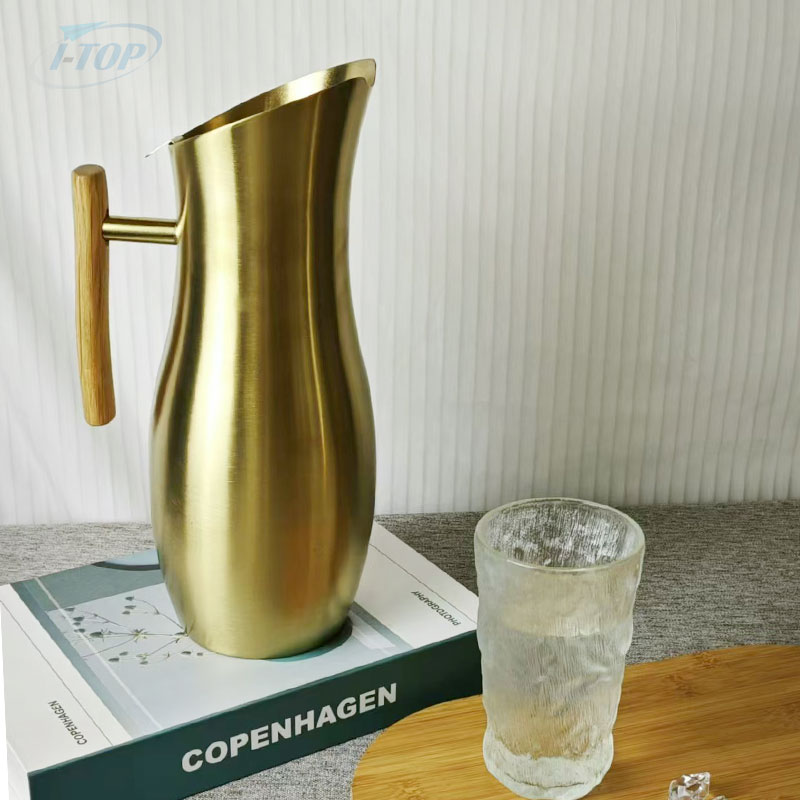 High Quality Bar Tool Serving Jug Coffee Cold Beverage Juice Tea Drinking Jug Stainless Steel Water Pitcher Drinking